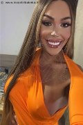Napoli Trans Ellena Bittencourt 392 12 74 529 foto selfie 55