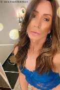  Trav Vivian 366 45 04 341 foto selfie 4